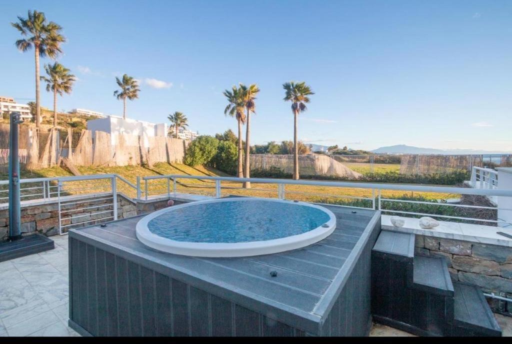 Casares Del Mar Luxury Apartment Malaga Exterior photo